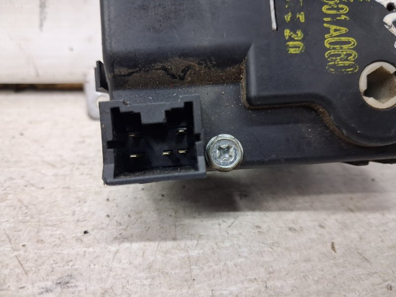 Сервопривод Mitsubishi Outlander cu 2.4 бензин 4G69