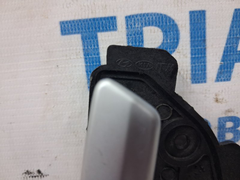 Ручка двери внутренняя правая IX35 2009-2015 LM 1.7 diesel D4FD