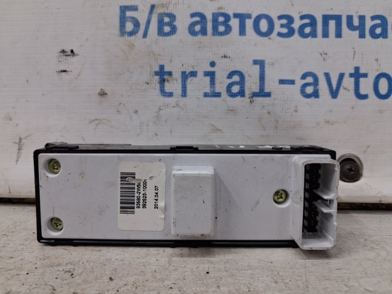 Кнопка стеклоподъемника Santa fe 2012-2019 DM 2.2 diesel D4HB