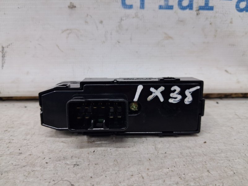 Кнопка стеклоподъемника IX35 2009-2015 LM 1.7 diesel D4FD