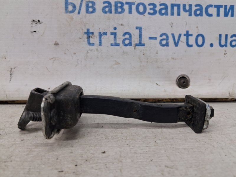 Ограничитель двери задний левый Hyundai Santa fe 2012-2019 DM 2.2 diesel D4HB 794802W000 Б/У