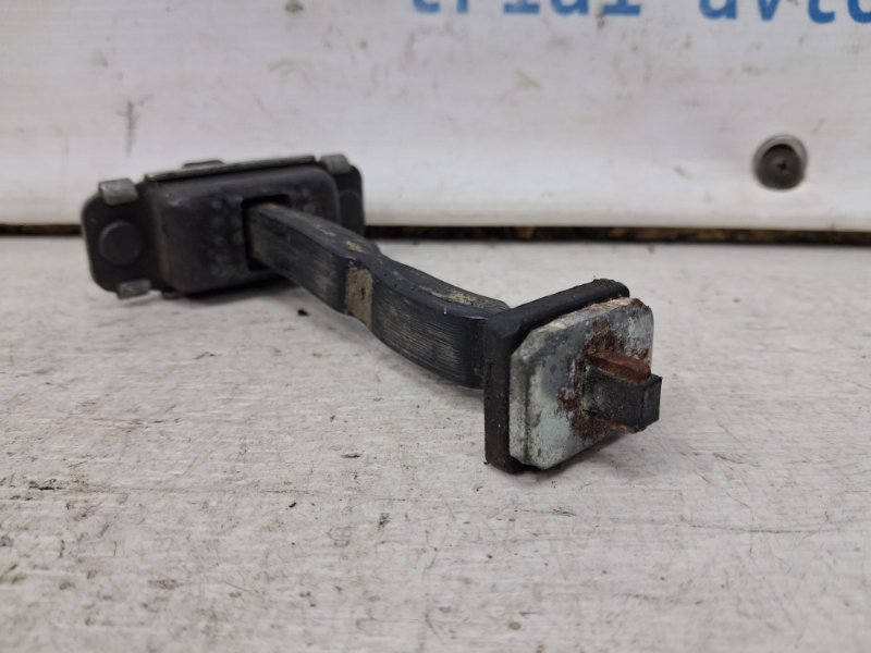 Ограничитель двери задний правый Hyundai Santa fe DM 2.2 diesel D4HB