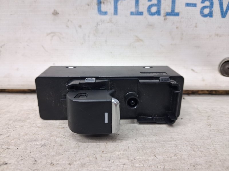 Кнопка стеклоподъемника Mazda 6 2012- GJ 2.2 diesel GMM666370 Б/У