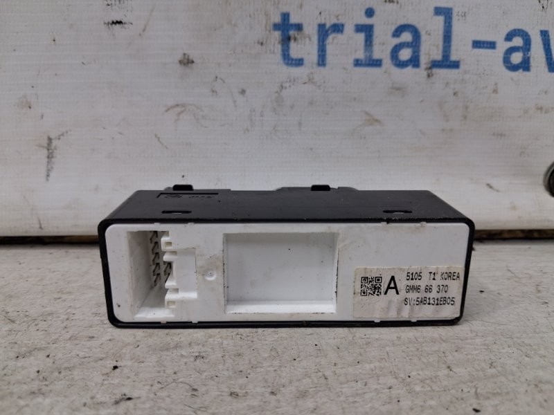 Кнопка стеклоподъемника 6 2012- GJ 2.2 diesel