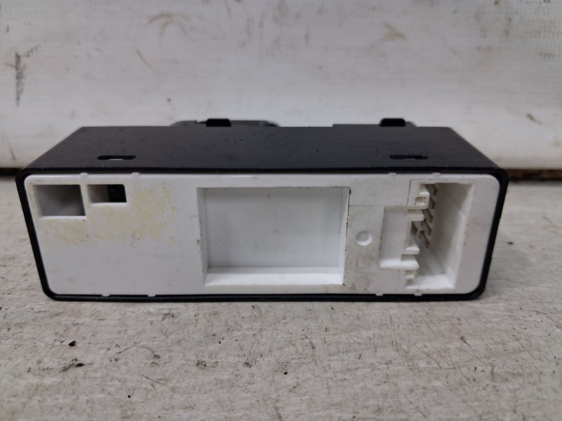 Кнопка стеклоподъемника Mazda 6 GJ 2.2 diesel