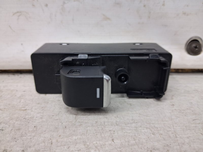 Кнопка стеклоподъемника Mazda 6 2012- GJ 2.2 diesel GMM666370 Б/У