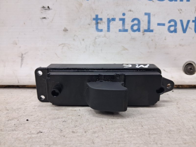 Кнопка стеклоподъемника Mazda 6 2007-2013 GH 2.5 бензин L5-VE GS1E03124610 Б/У