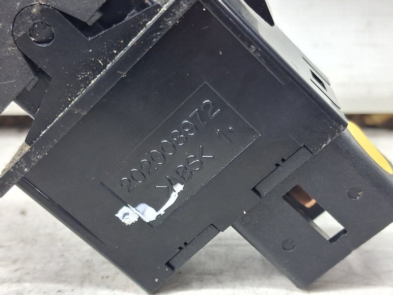 Кнопка подогрева SsangYong Korando C200 2.0 diesel D20Dt Кнопка подогрева SsangYong Korando C200 2.0 diesel D20Dt