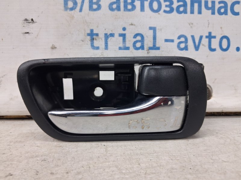 Ручка двери внутренняя правая Toyota Camry 2001-2006 XV30 3.0 Бензин 1MZFE 6920533040B1 Б/У