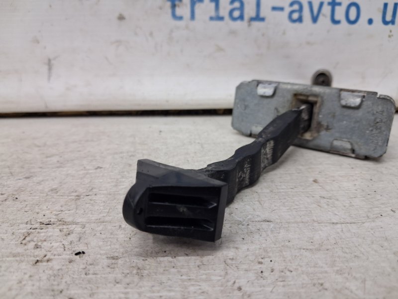 Ограничитель двери задний правый Mazda 6 GH 2.5 бензин L5-VE