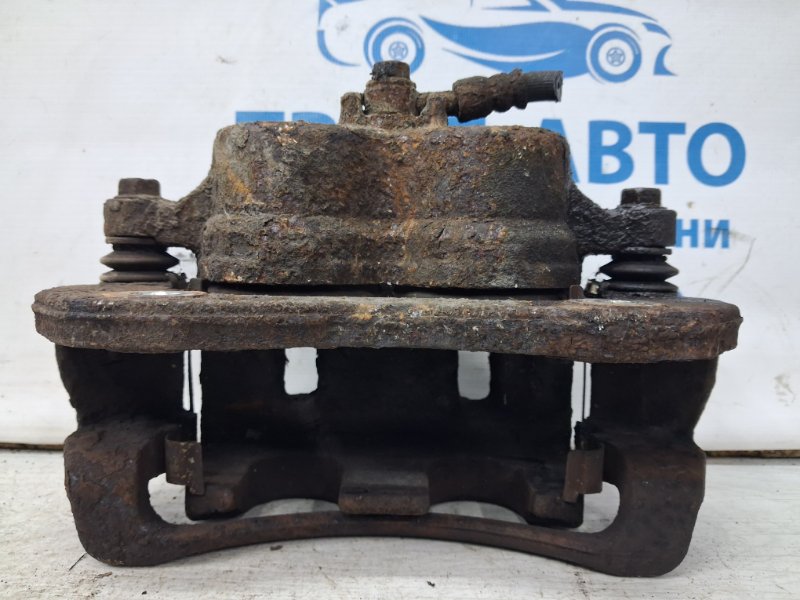 Суппорт передний правый Sorento 2002-2011 BL 2.5 diesel D4CB