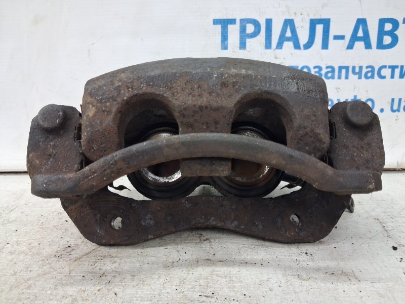 Суппорт передний левый Sorento 2002-2011 BL 2.5 diesel D4CB