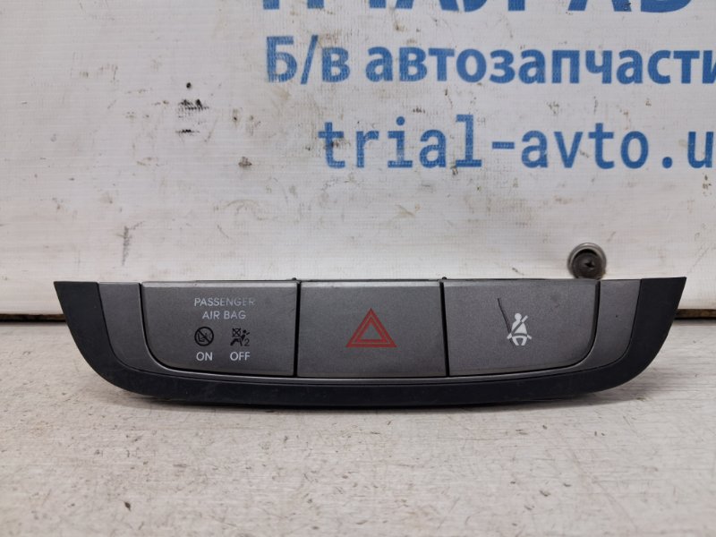 Кнопки управления Hyundai IX35 2009-2015 LM 1.7 diesel D4FD 847402S400 Б/У