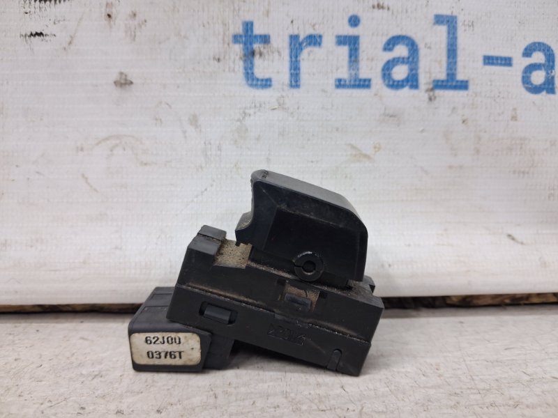 Кнопка стеклоподъемника Suzuki Grand Vitara 2005-2016 JT 2.7 бензин H27A 3799562J00 Б/У