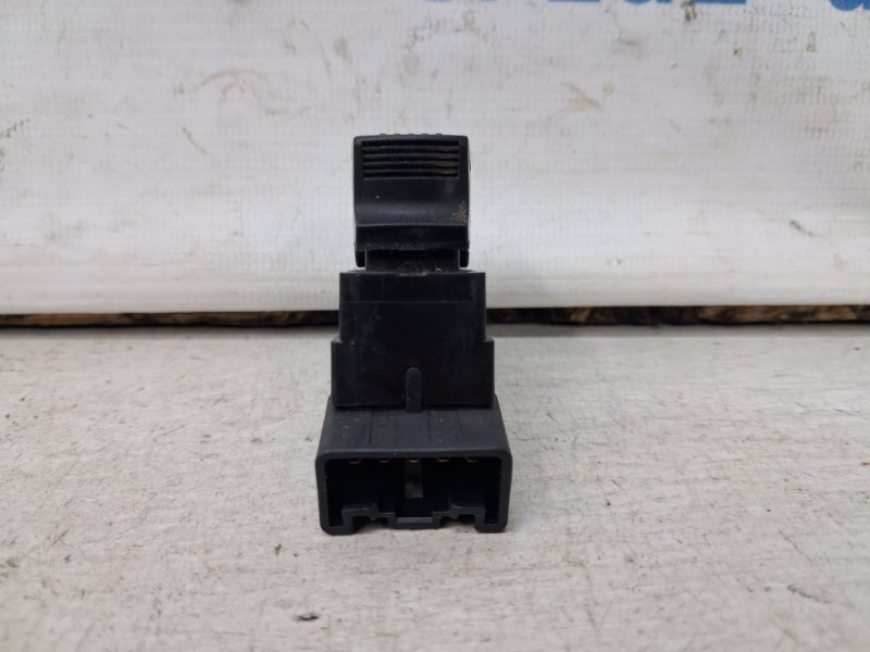 Кнопка стеклоподъемника Suzuki Grand Vitara JT 2.7 бензин H27A