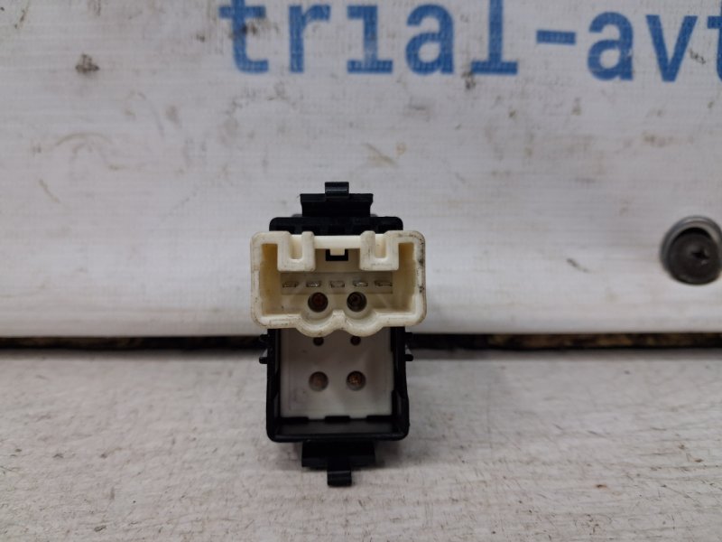 Кнопка стеклоподъемника Toyota Camry XV30 3.0 Бензин 1MZFE