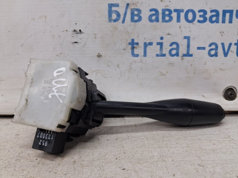 Переключатель подрулевой левый(поворотники) Outlander 2003-2006 cu 2.4 бензин 4G69