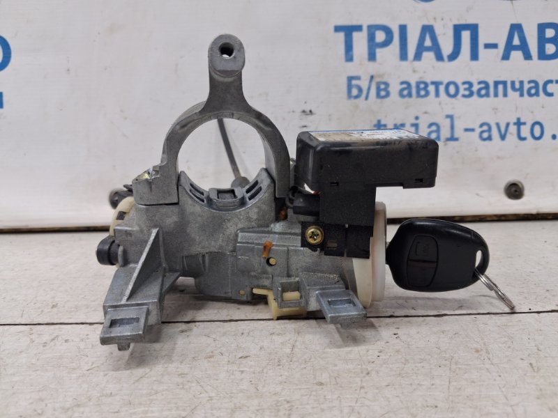 Замок зажигания Mitsubishi Outlander 2003-2006 cu 2.4 бензин 4G69 MR510886 Б/У