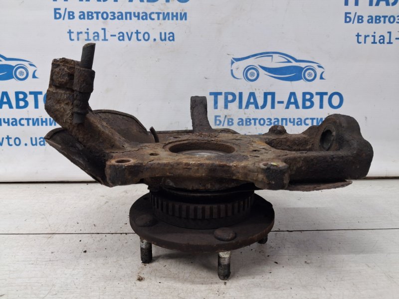 Кулак поворотный правый со ступицей Sorento 2002-2011 BL 2.5 diesel D4CB