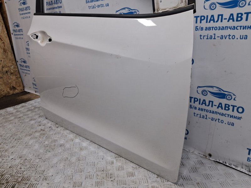 Дверь передняя правая Hyundai I30 GD 1.6 diesel D4FB