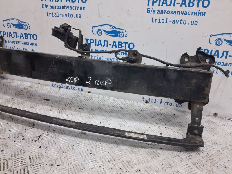 Усилитель бампера передний Kia Sportage QL 1.7 diesel D4FD