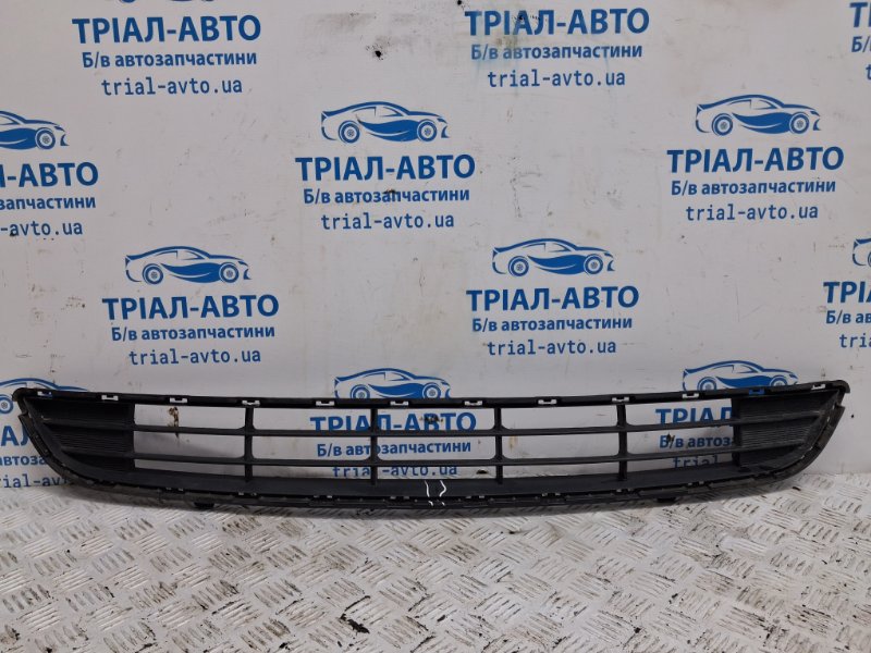 Решетка бампера центральная Kia Sportage 2015-2022 QL 1.7 diesel D4FD 86569F1000 Б/У