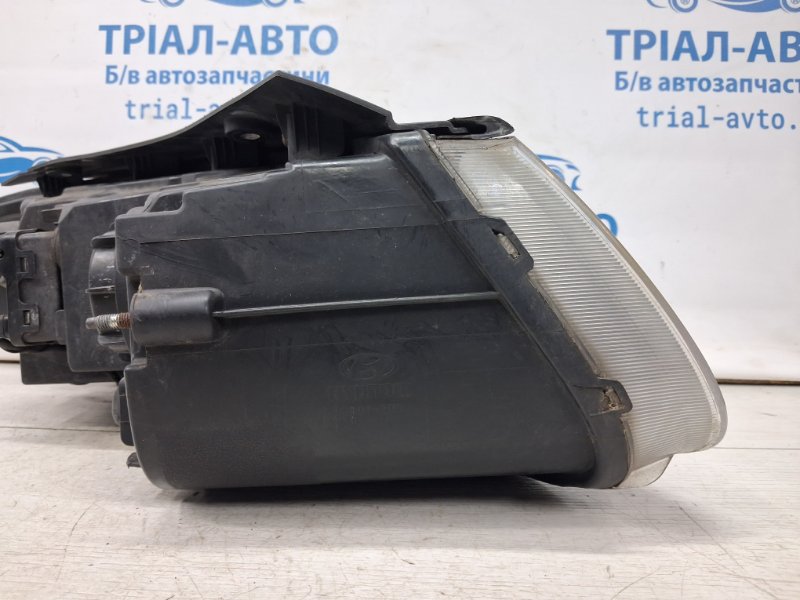 Фара левая Santa fe 2005-2012 CM 2.2 diesel D4HB