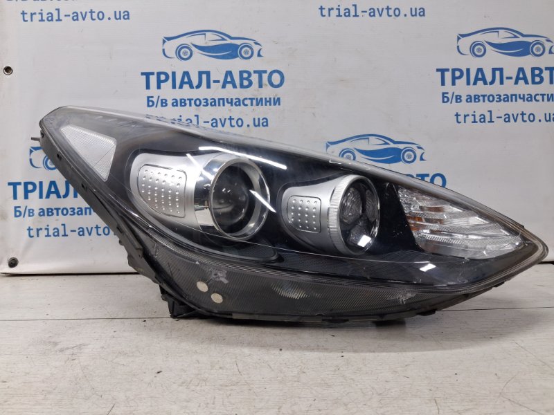 Фара правая Kia Sportage 2015-2022 QL 1.7 diesel D4FD 92102F1040 Б/У
