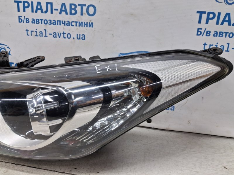 Фара левая галоген I30 2011-2017 GD 1.6 diesel D4FB