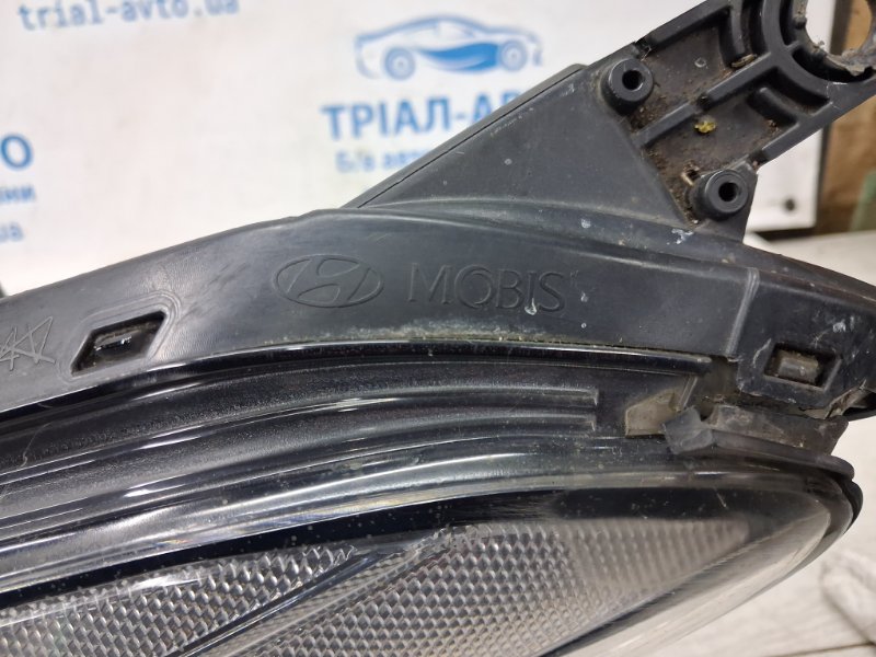 Фара левая галоген I30 2011-2017 GD 1.6 diesel D4FB