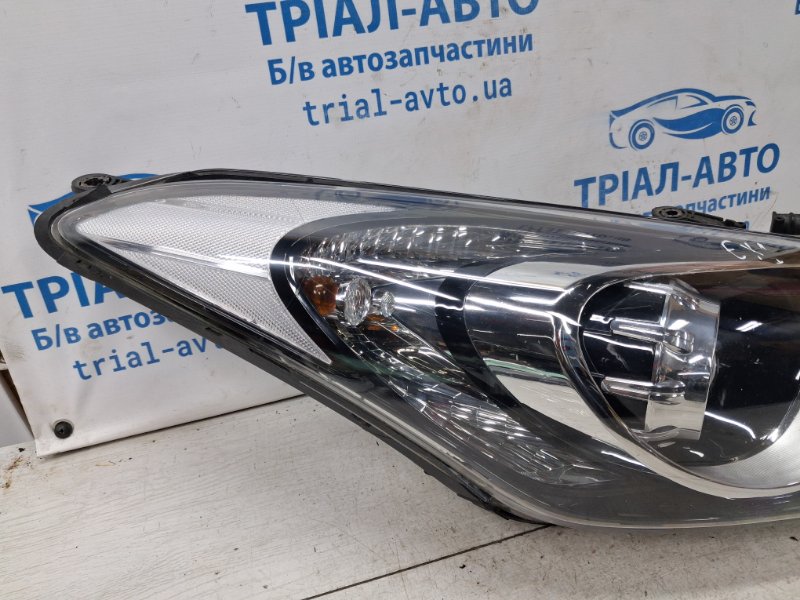 Фара правая I30 2011-2017 GD 1.6 diesel D4FB