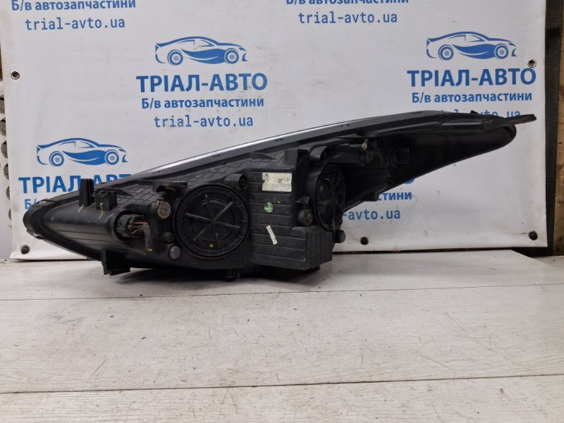 Фара правая I30 2011-2017 GD 1.6 diesel D4FB