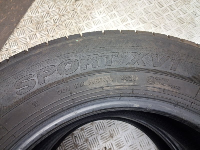 Шины 2шт R17 Шины 2шт R17