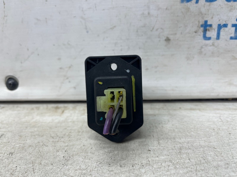 Резистор печки Captiva 2006-2018 C140 2.2 diesel Z22D1