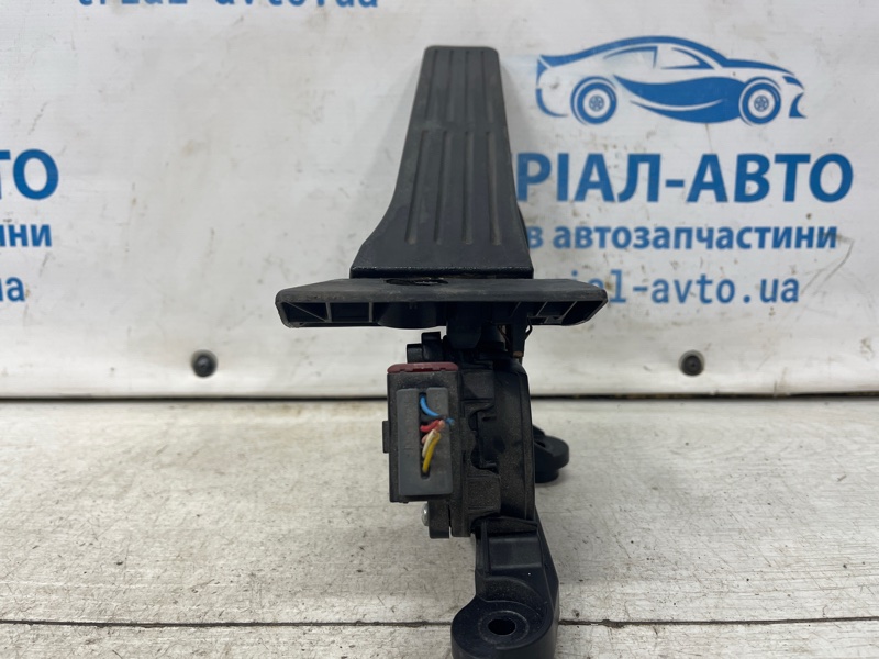 Педаль газа Hyundai I30 GD 1.6 diesel D4FB