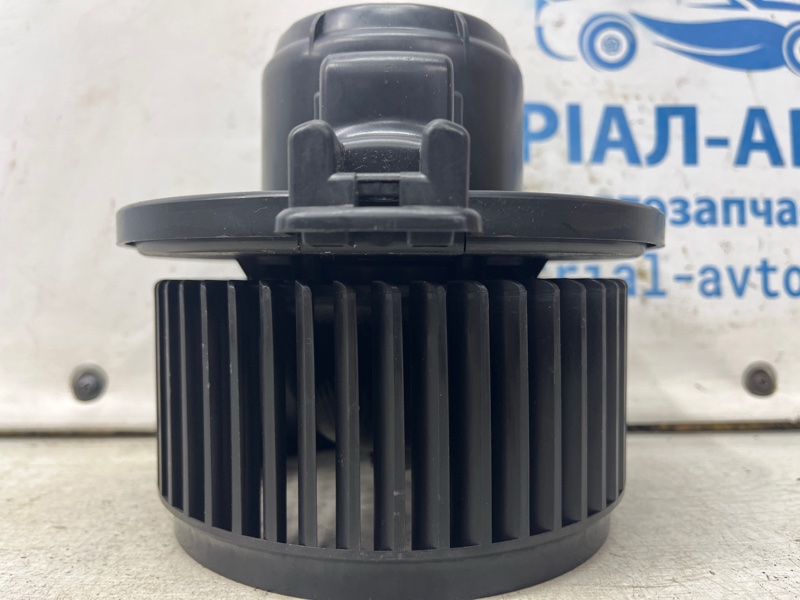 Моторчик печки Chevrolet Captiva 2006-2018 C140 2.2 diesel Z22D1 42424011 Б/У