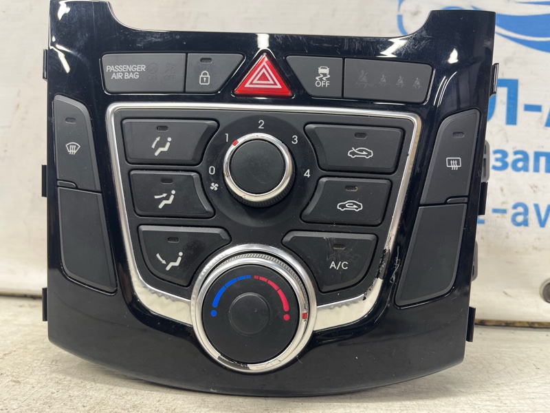 Блок управления кондиционером Hyundai I30 2011-2017 GD 1.6 diesel D4FB 97250A6040GU Б/У