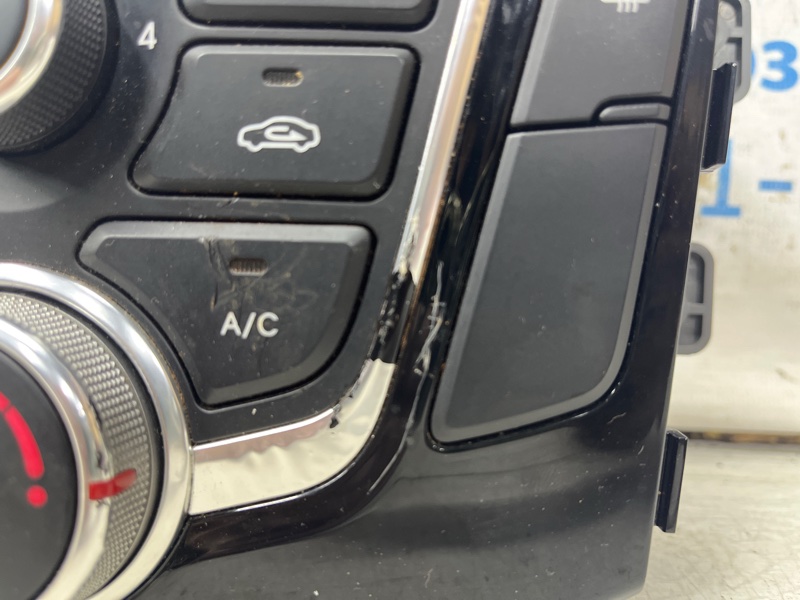 Блок управления кондиционером I30 2011-2017 GD 1.6 diesel D4FB