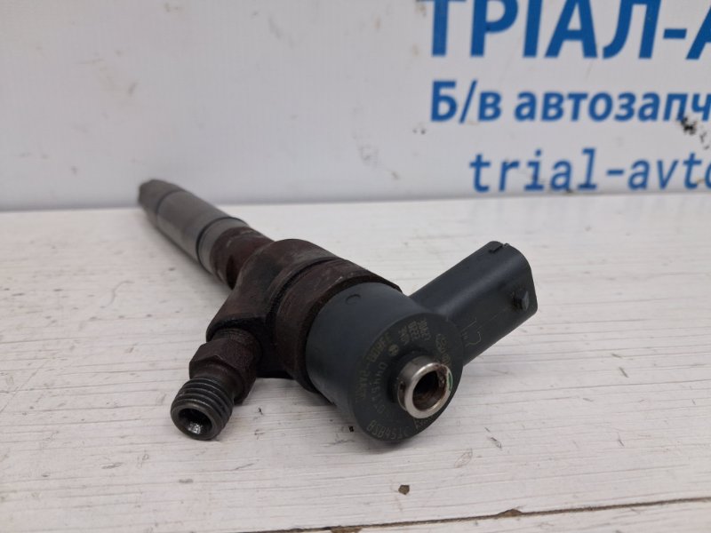 Форсунка топливная Hyundai IX35 LM 1.7 diesel D4FD