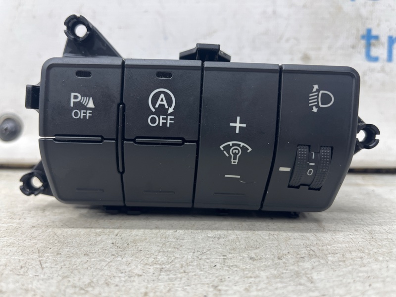 Кнопки управления Hyundai I30 2011-2017 GD 1.6 diesel D4FB 93320A6250RY Б/У