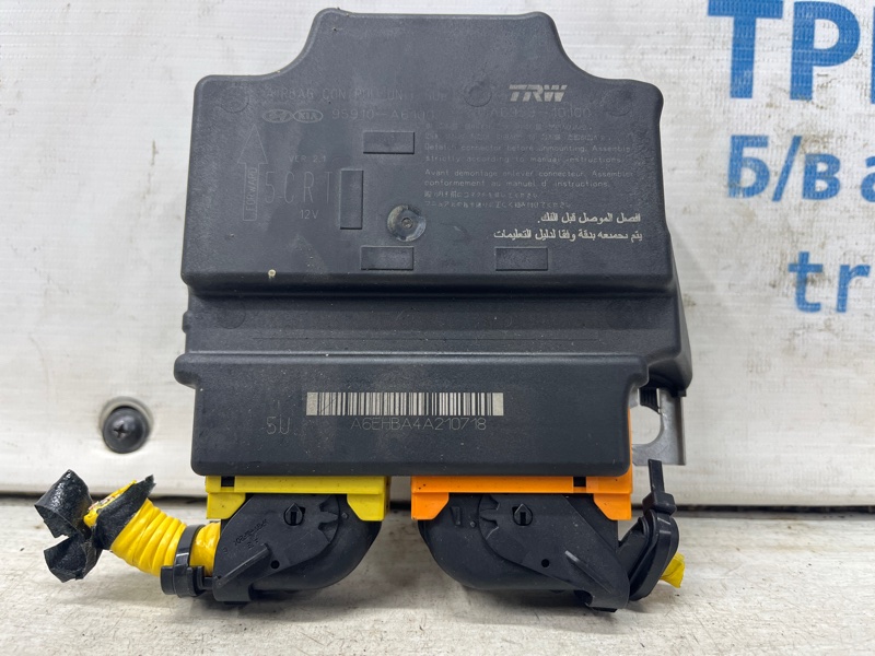 Блок управления AIRBAG Hyundai I30 2011-2017 GD 1.6 diesel D4FB 95910A6100 Б/У