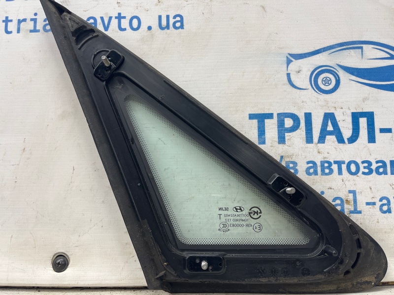 Стекло в кузов заднее правое Hyundai I30 GD 1.6 diesel D4FB