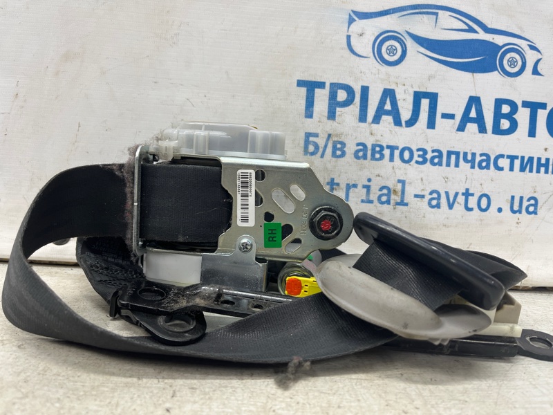 Ремень безопасности передний правый Hyundai I30 2011-2017 GD 1.6 diesel D4FB 88820A6000TX Б/У
