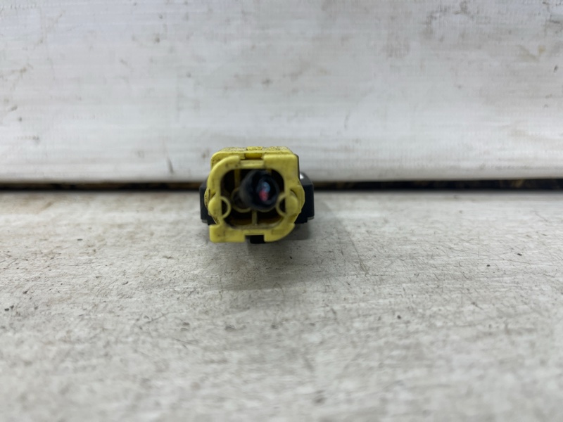 Датчик удара Hyundai I30 GD 1.6 diesel D4FB Датчик удара Hyundai I30 GD 1.6 diesel D4FB