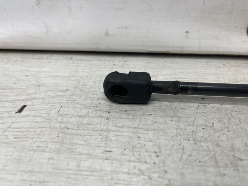 Амортизатор крышки багажника Hyundai I30 GD 1.6 diesel D4FB