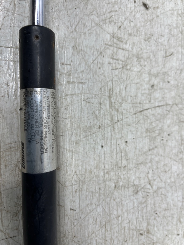 Амортизатор крышки багажника Grand Vitara 2005-2016 JT 2.0 Бензин J20A