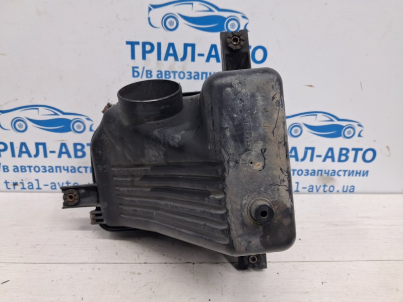 Корпус воздушного фильтра Suzuki Grand Vitara JT 2.0 Бензин J20A