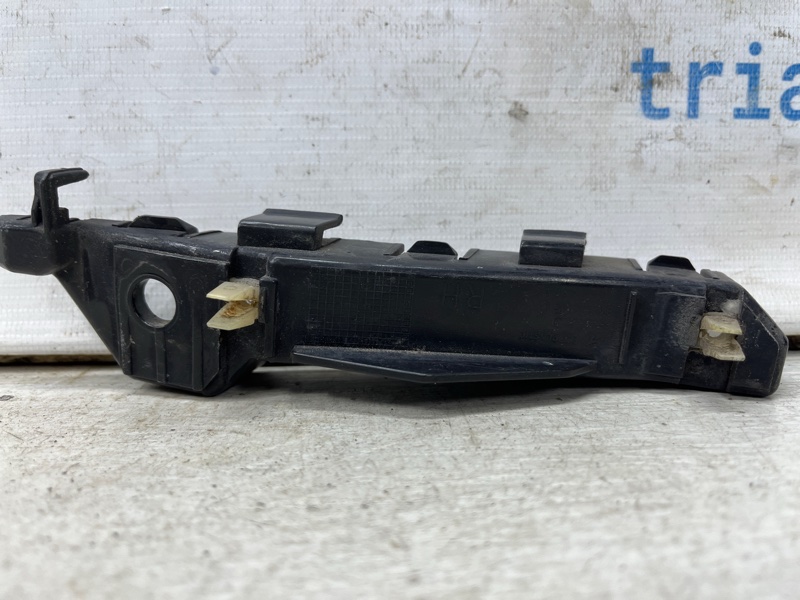 Кронштейн бампера передний правый Hyundai Santa fe 2005-2012 CM 2.2 diesel D4HB 865162B700 Б/У