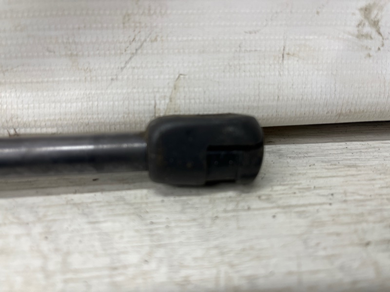 Амортизатор крышки багажника Hyundai Santa fe CM 2.2 diesel D4HB