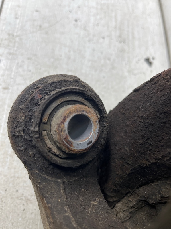 Цапфа задняя правая со ступицей Hyundai Santa fe CM 2.2 diesel D4HB